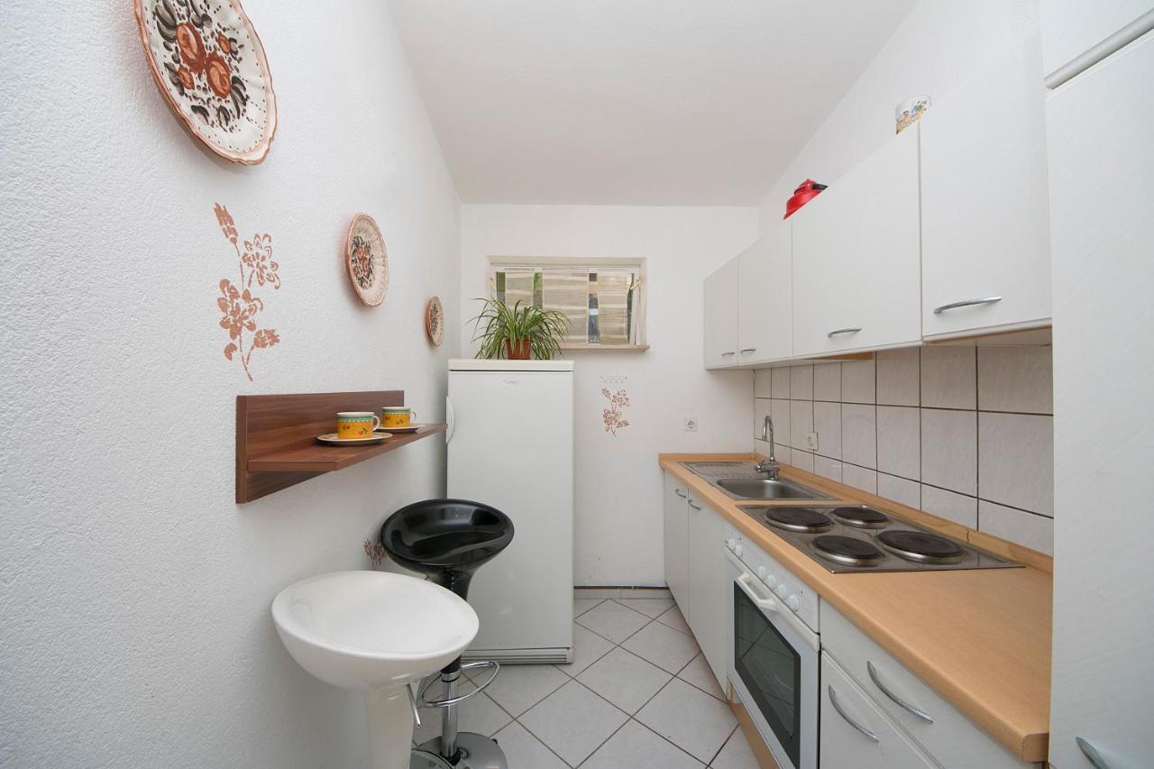 Ferienwohnung House Ursic Brela Exterior foto